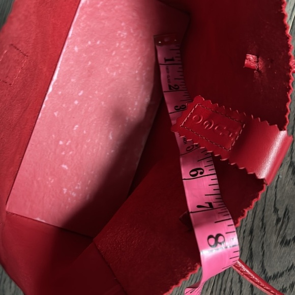 Hugo Vibrant Red leather small shopping tote Bag - Picture 13 of 17